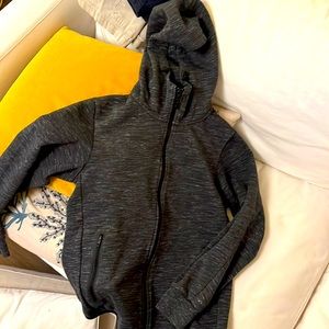 2x Boys Uniqlo zipper hoodies